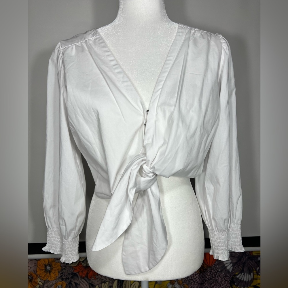 Abercrombie & Fitch Cropped White Smocked Sleeve Tie Front Blouse
